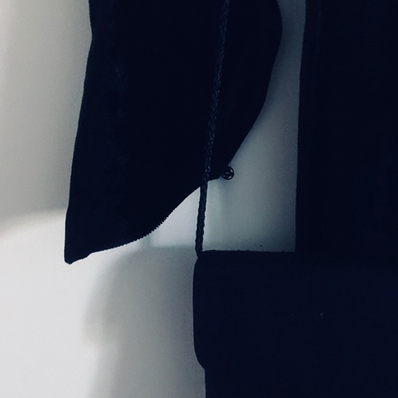 Dressmaker created midnight blue velvet gown - Picture 3 of 6